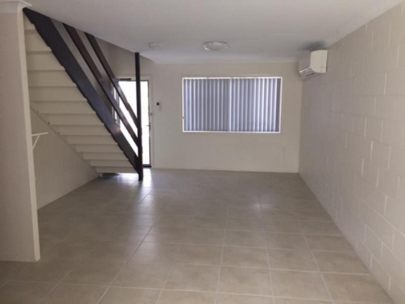 2/84 Spencer Street, The Range QLD 4700